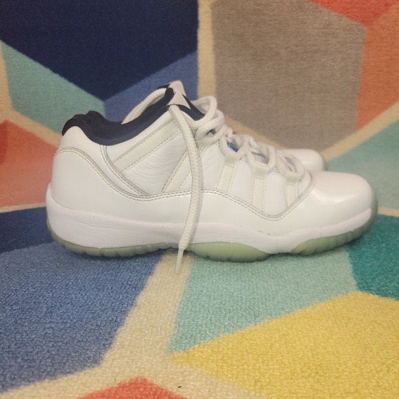 Jordan 11 Retro Low Legend Blue White University Blue Size 7y